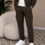 Essential Cargo Pants Dark Coffee - lifestyle staand