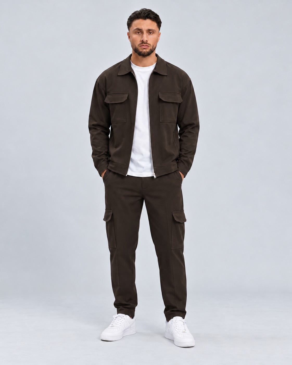 Essential Overshirt Dark Coffee - voorkant studio