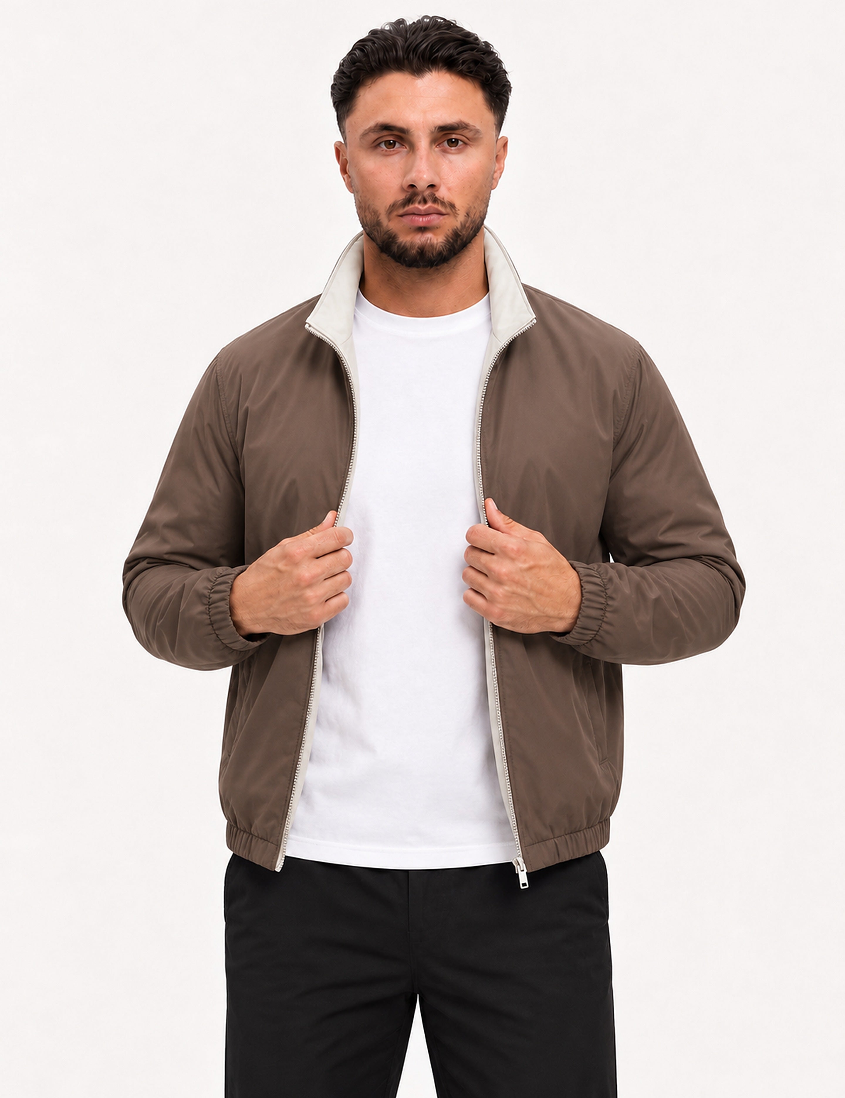CORE JACKET OLIVE — voorkant, model (183 cm) draagt maat L