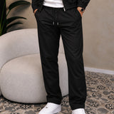 Core Tech Pants Black - lifestyle staand
