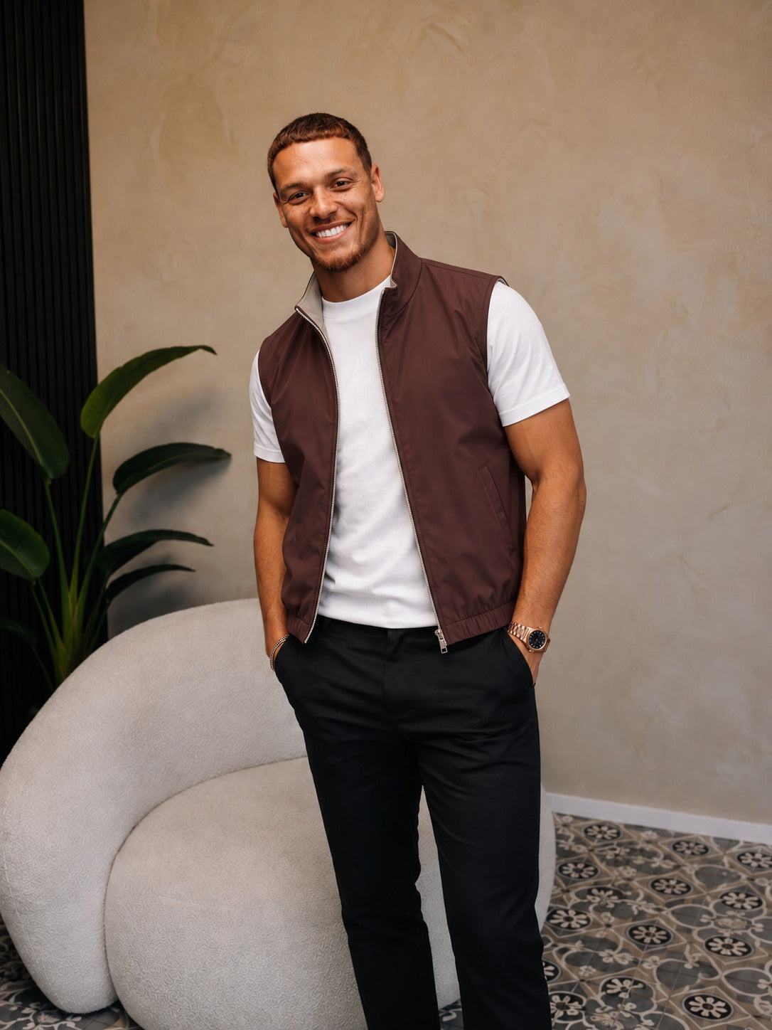 Core Bodywarmer Burgundy Beige - lifestyle staand