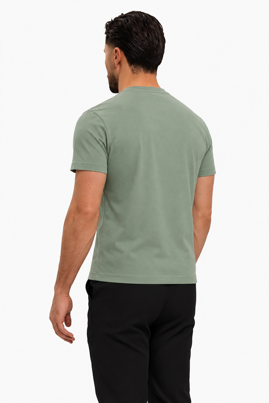 Classic Cotton T-shirt mint — studio back, zwarte pantalon