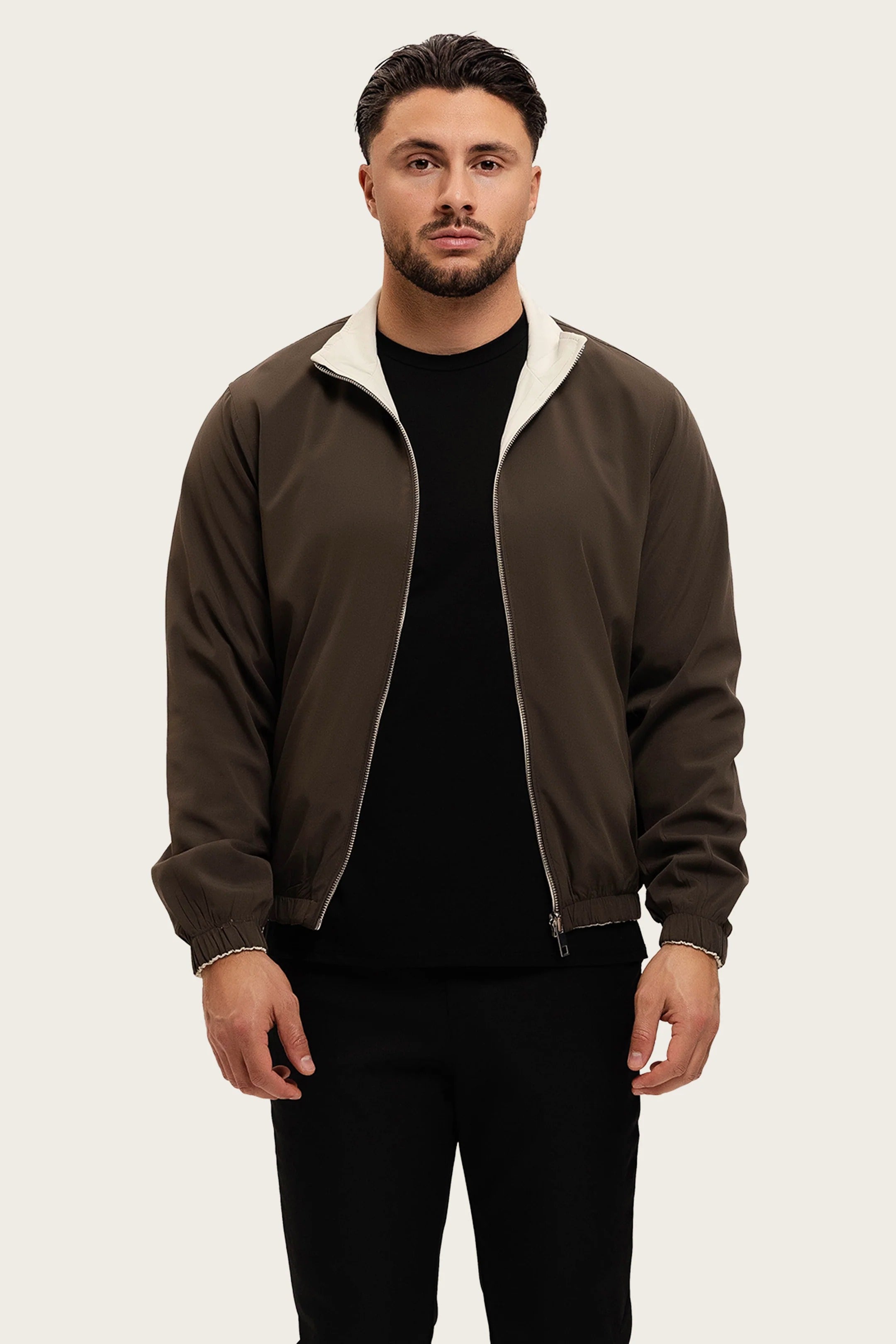 CORE JACKET OLIVE