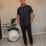 Core Bodywarmer navy met bijpassend Gloss-shirt en zwarte Valencia-broek – lifestyle 3