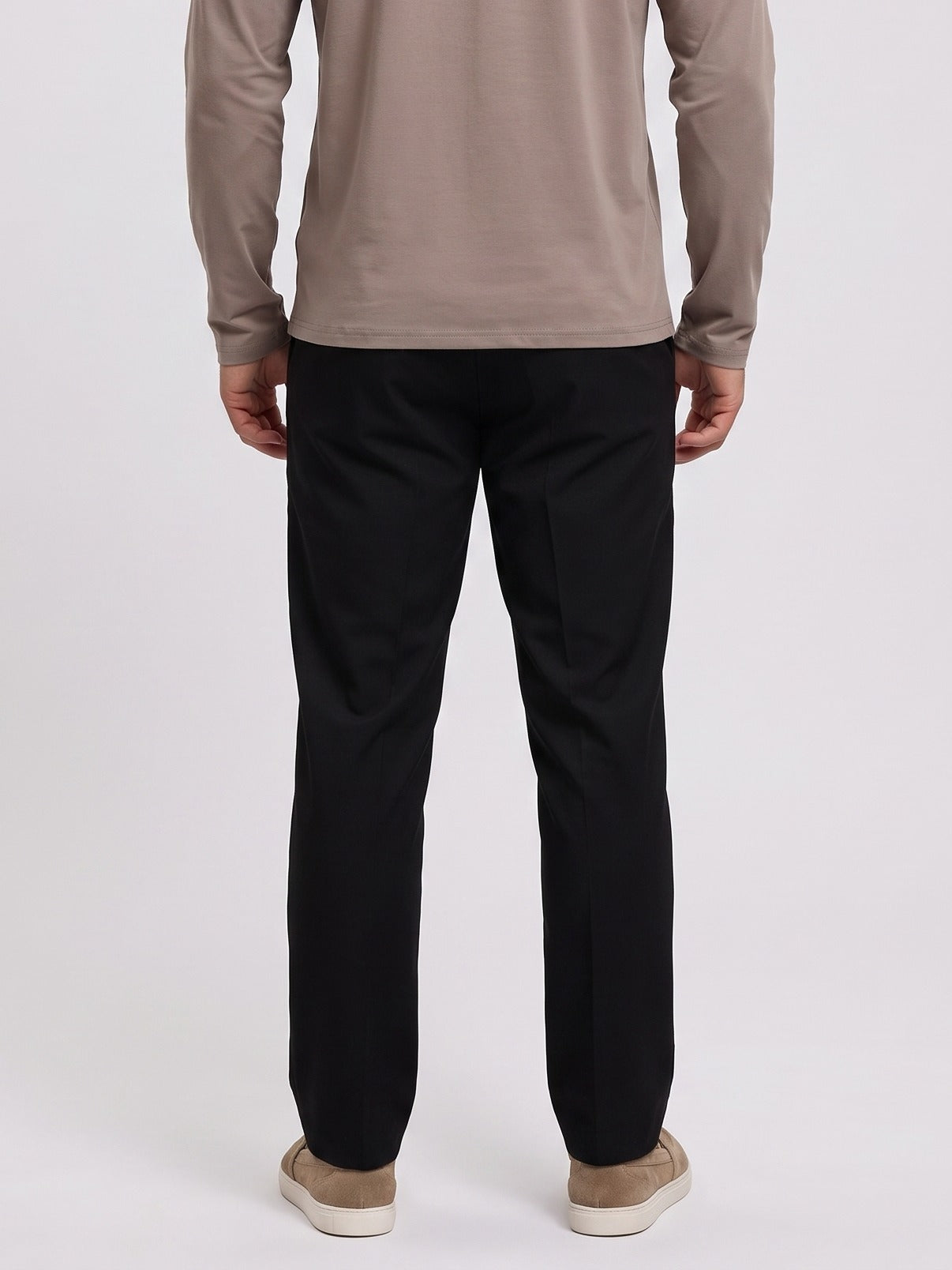Essential Pants Black - achter
