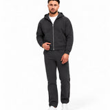 essential antraciet - studio full-body met witte sneakers
