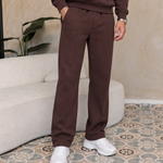 Essential Jogger Brown, gedragen