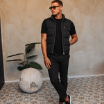 TORINO DOWN BODYWARMER | BLACK met passend Gloss-shirt en zwarte broek – lifestyle 2