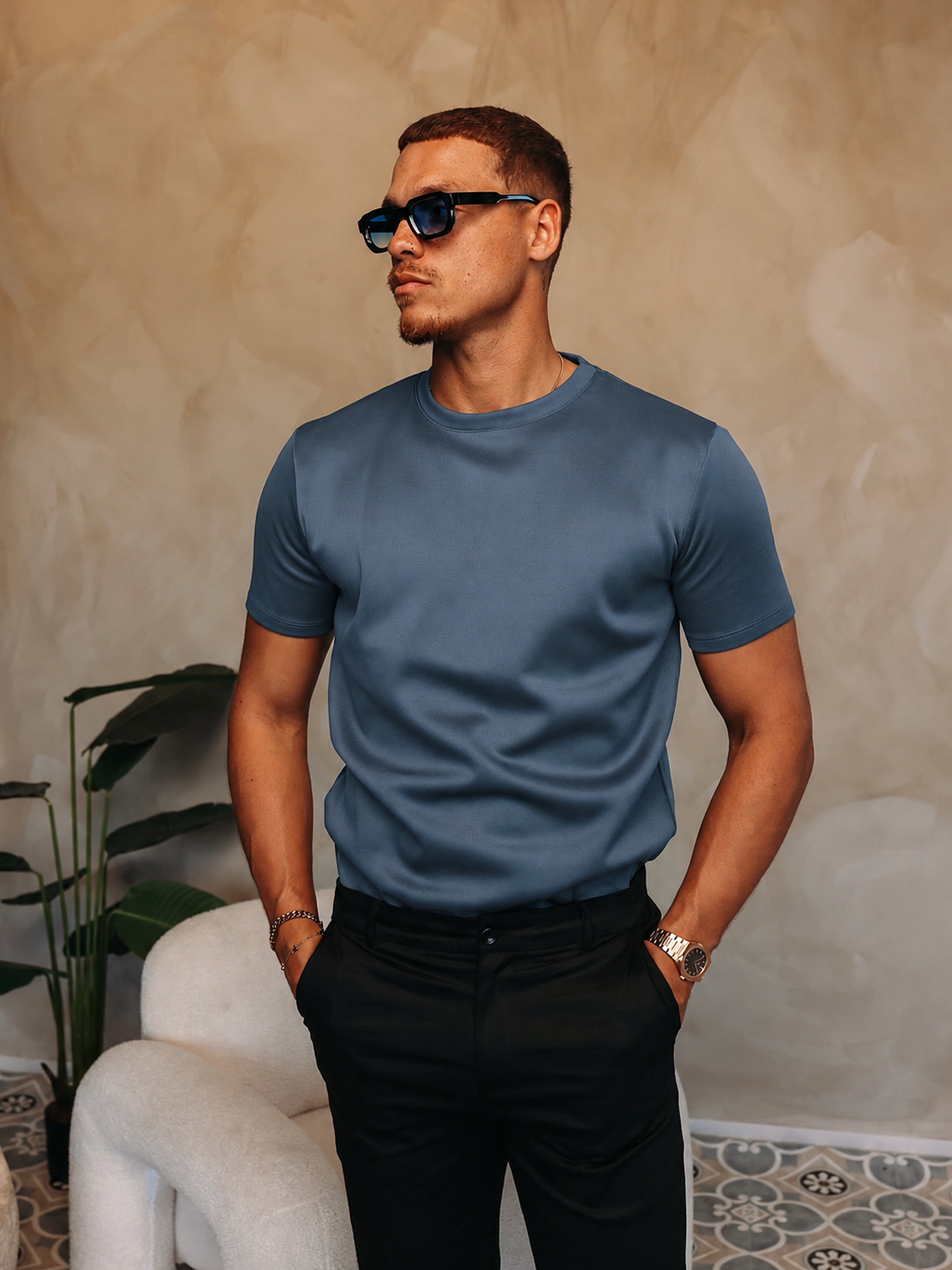 Gloss Essential Shirt Steel Blue - op model
