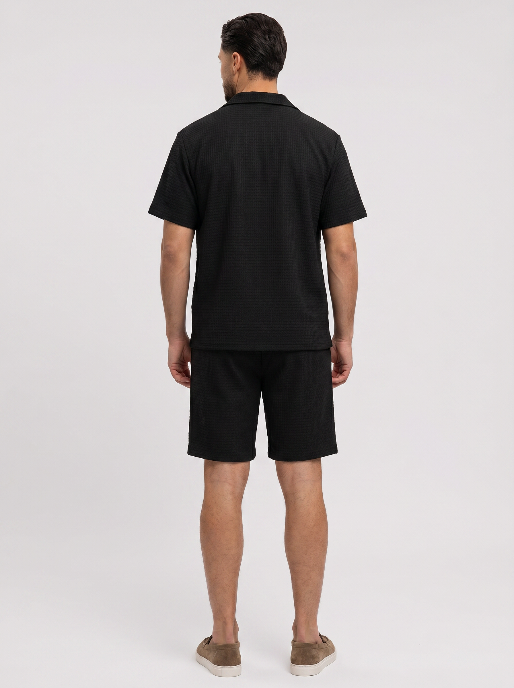 Essential Set Black - model achter