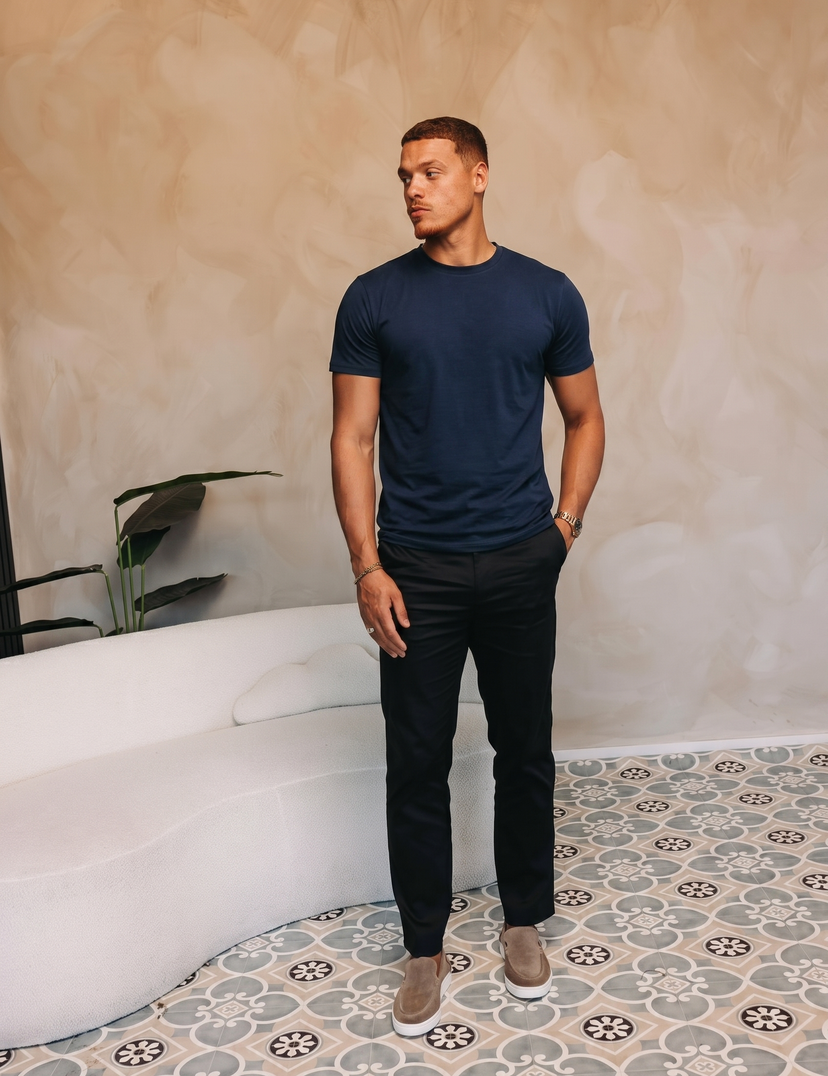 SHINY ESSENTIAL SHIRT NAVY BLUE lifestyle
