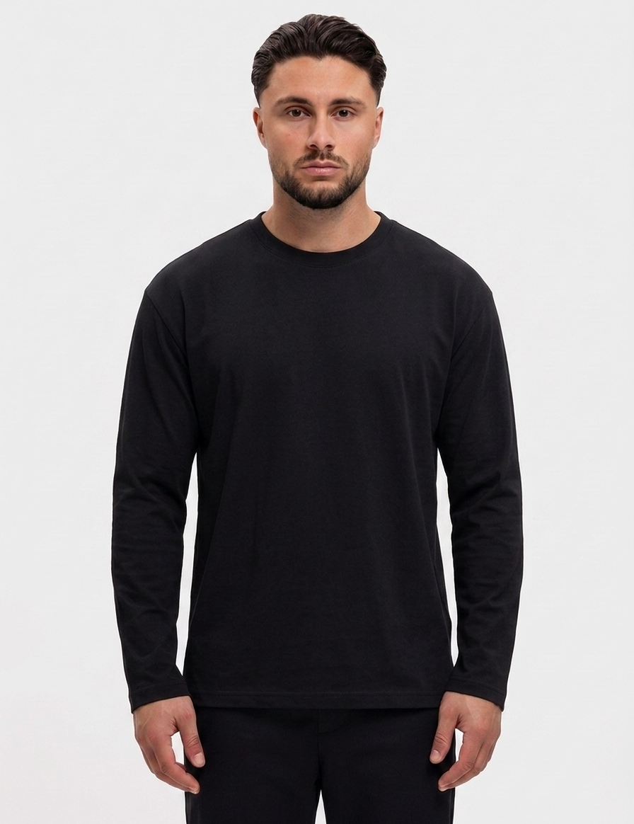 Essential Longsleeve Black - voorkant