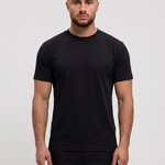 RK Blank Tee Black Slimfit - voorkant studio