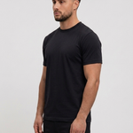 RK Blank Tee Black Slimfit - zijkant studio