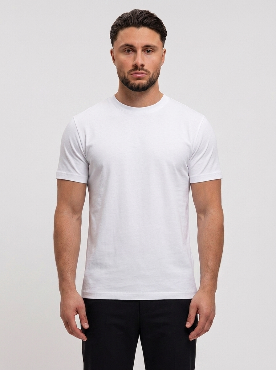 RK Blank Tee White Slimfit - voorkant studio