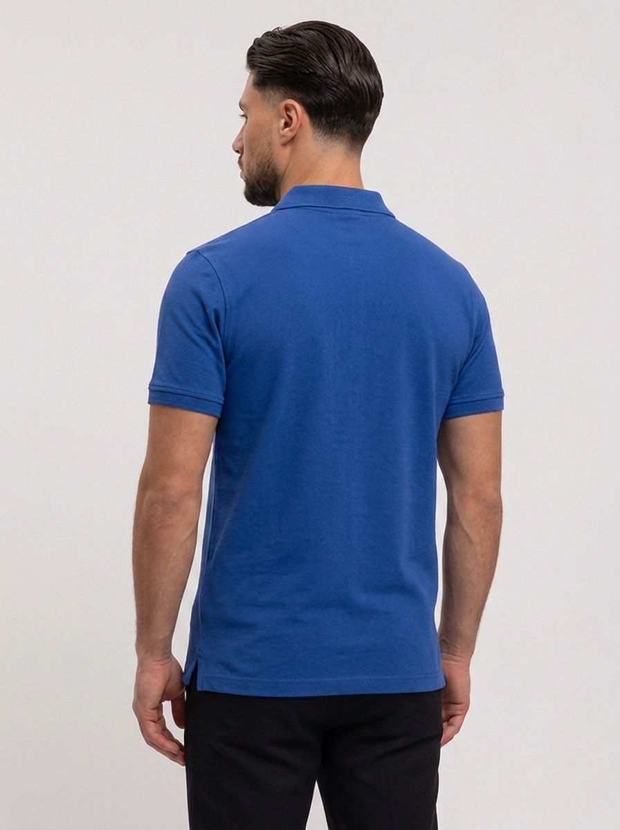 Classic Polo Blue - achterkant studio