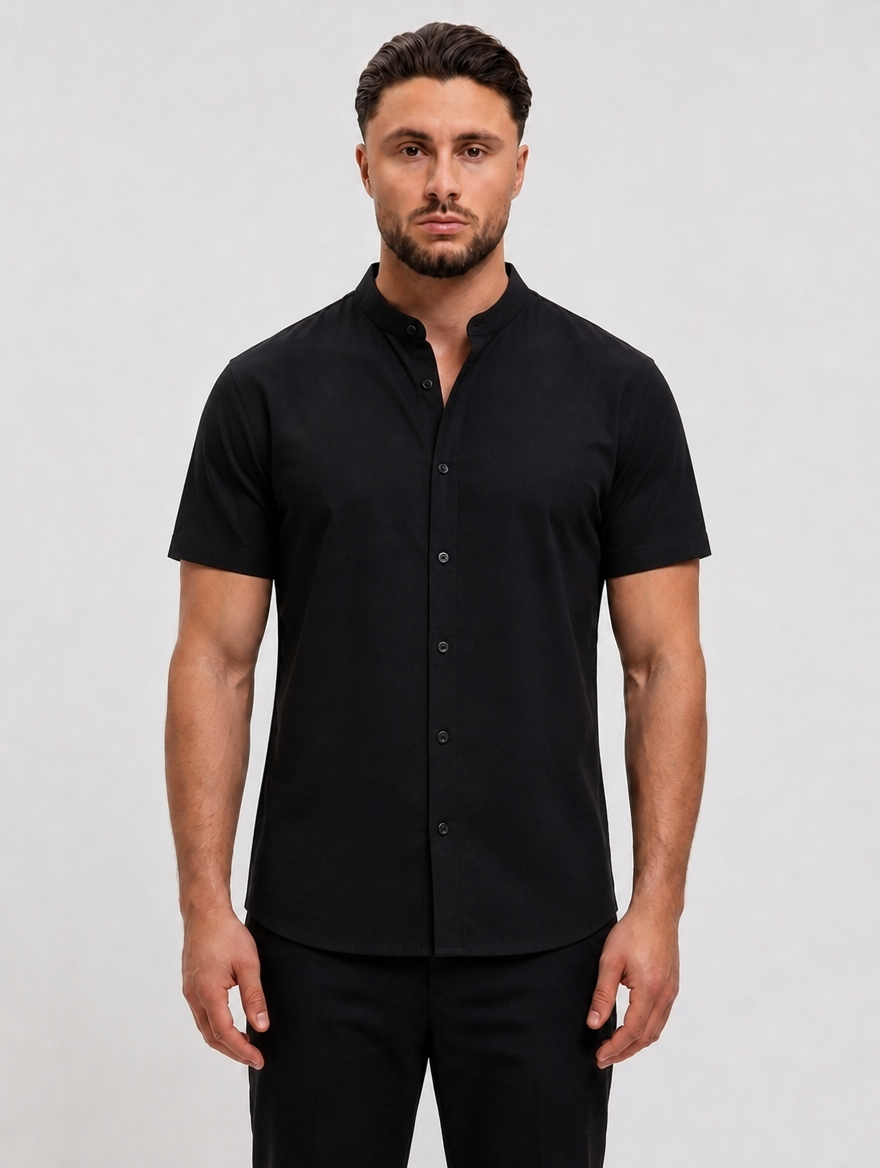 Mao Black Shirt - voorkant studio