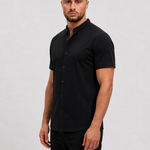 Mao Black Shirt - zijkant studio