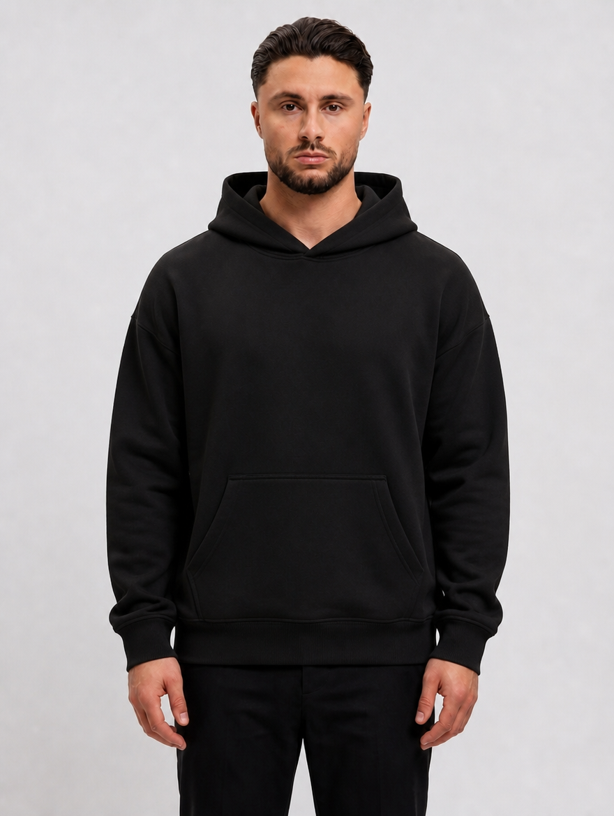 RK Blank Hoodie Black Oversized - voorkant studio