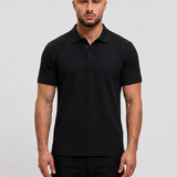 Pique Core Polo Black - voorkant studio