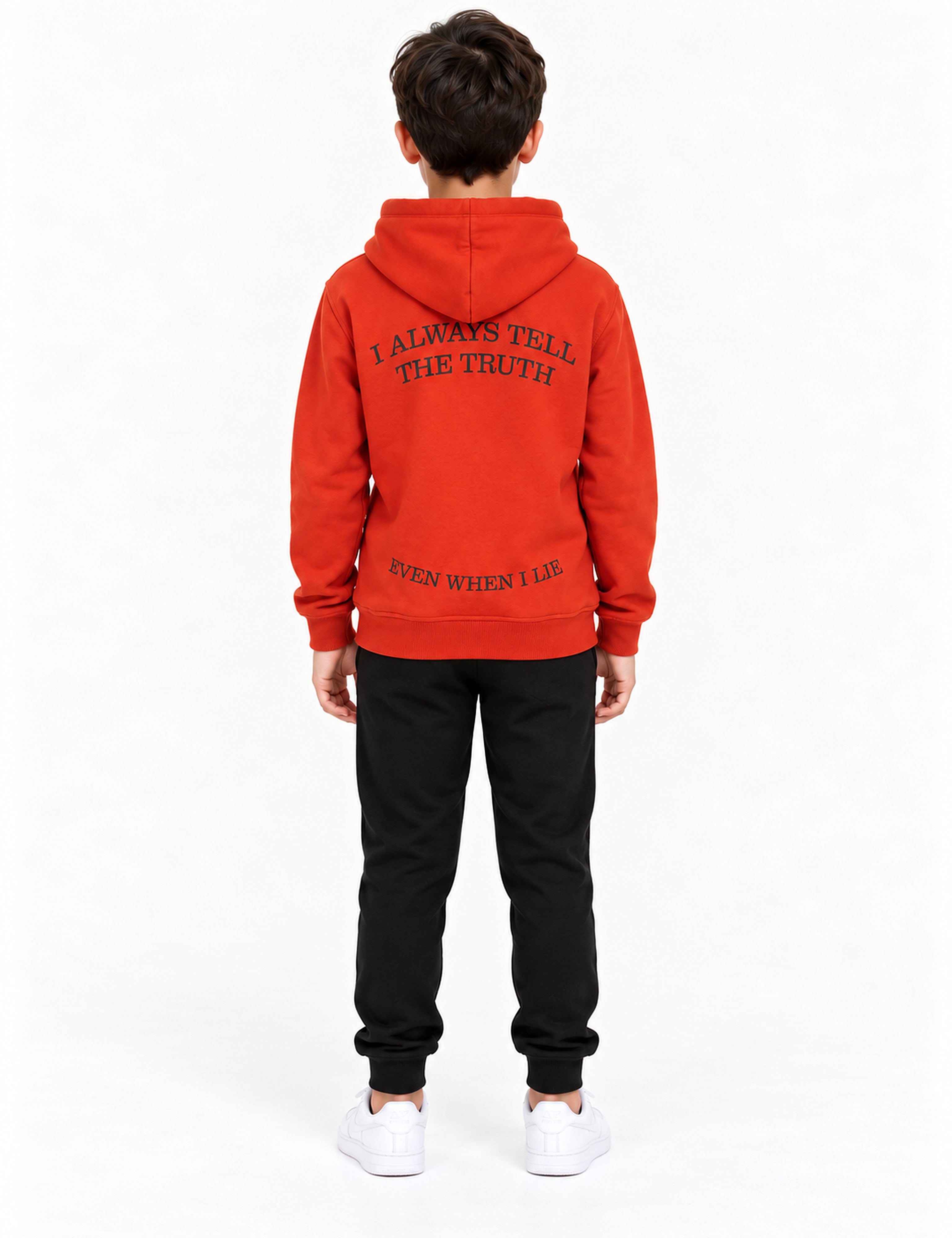 Richesse Capitan Hoodie JR Red - achterkant op model
