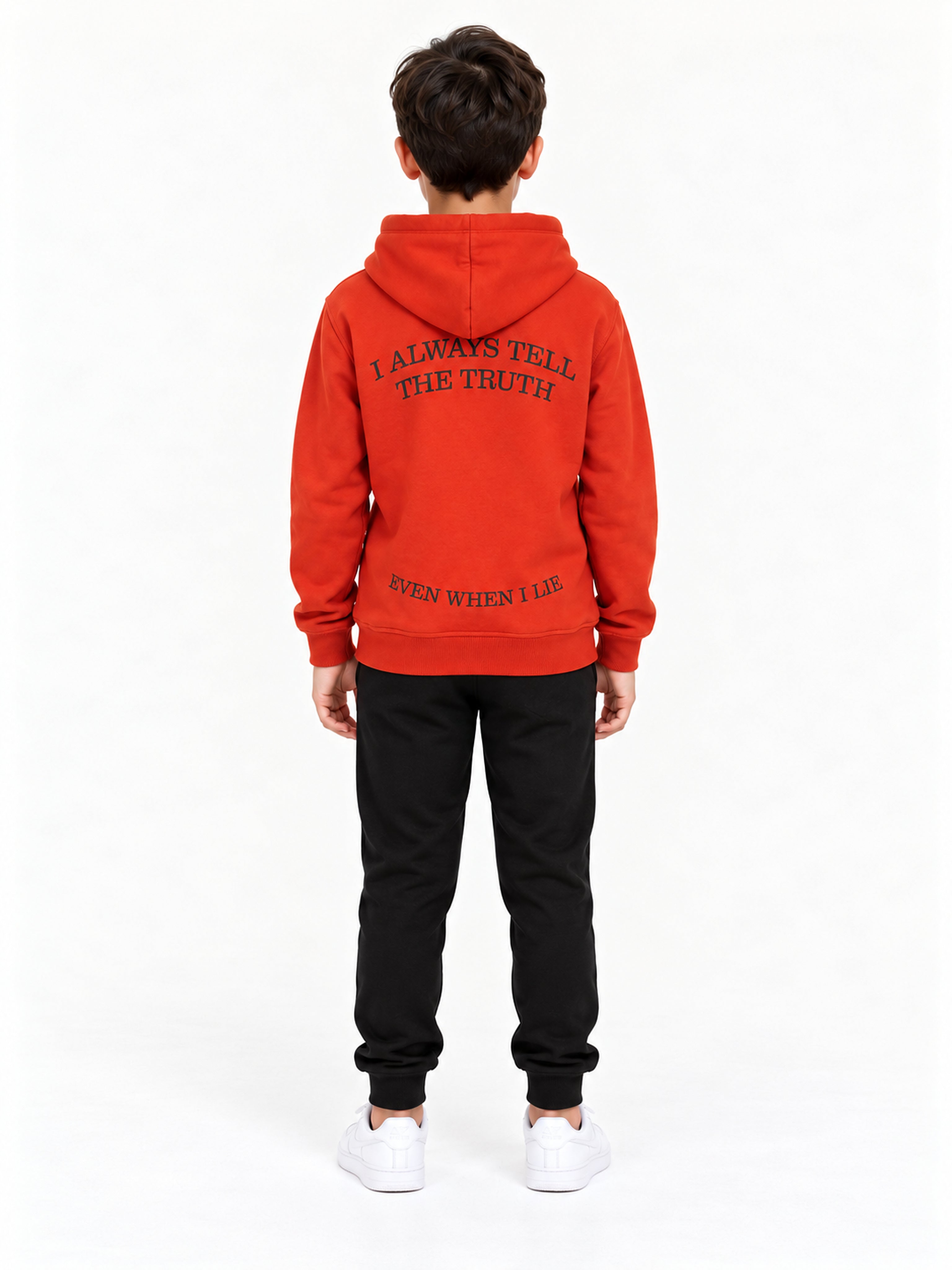 Richesse Capitan Hoodie JR Red - achterkant op model