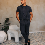 MONZA PANTS | NAVY – lifestyle, complete set met bijpassende marineblauwe MONZA bodywarmer