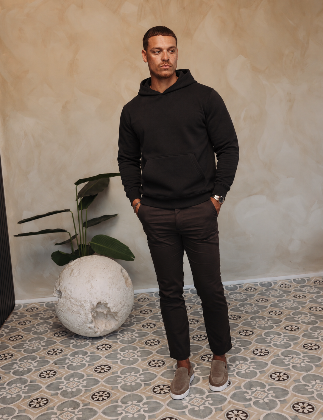 RK BLANK HOODIE BLACK REGULAR FIT — lifestylefoto