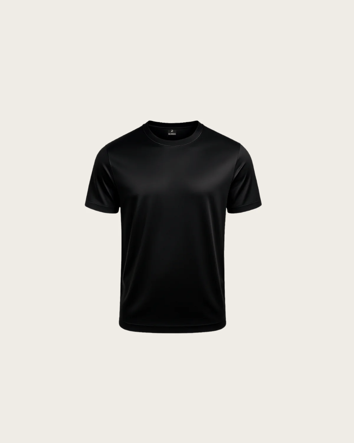 Shiny Essential Shirt Black - flatlay, achtergrond #efece6