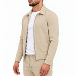 TECH SUIT BEIGE - studio zijkant