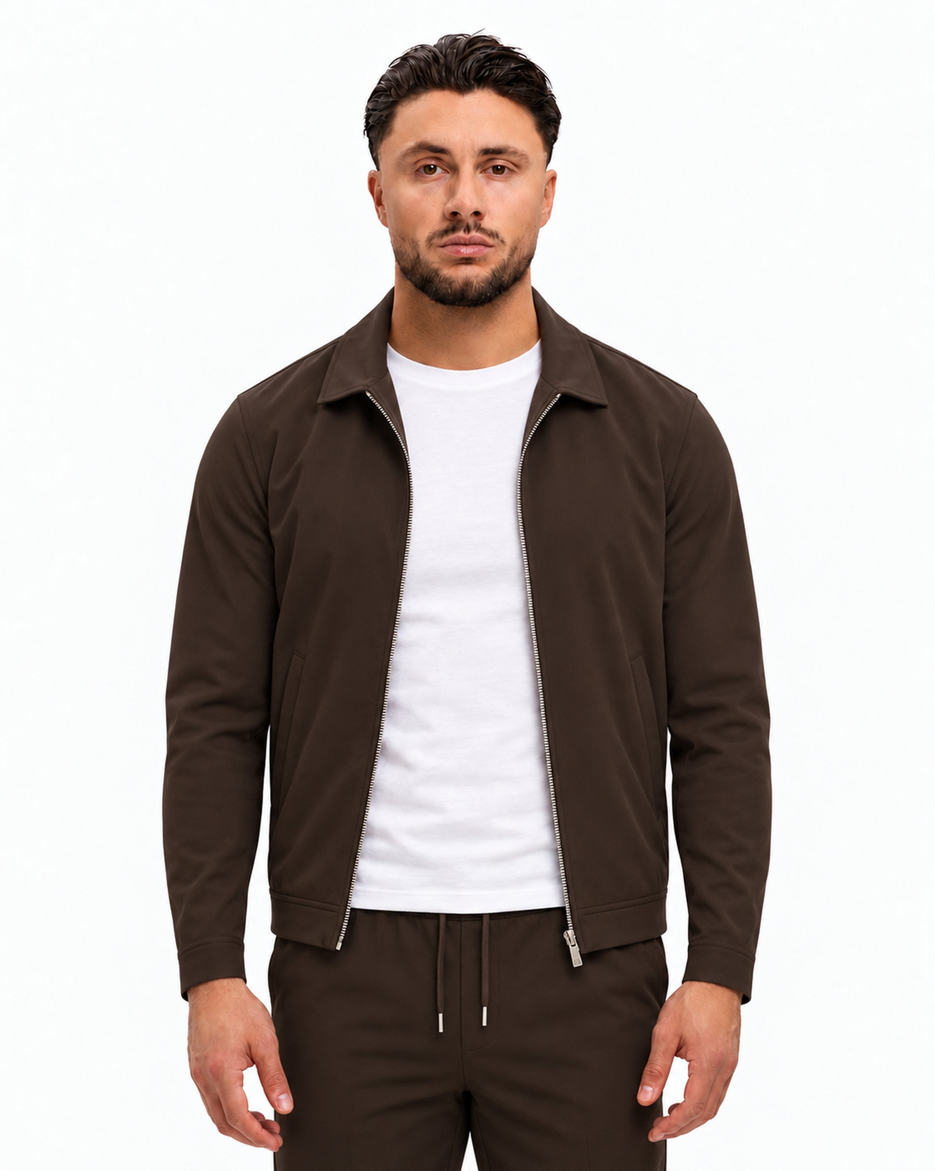 TECH SUIT BROWN - studio voorkant